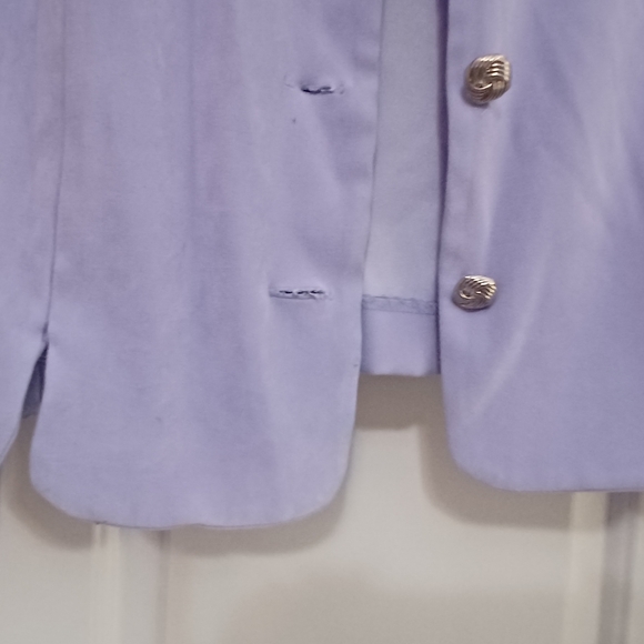 Leslie Fay purple button down, long sleeve, polyester/spandex blazer. Size 16P. - Picture 2 of 6